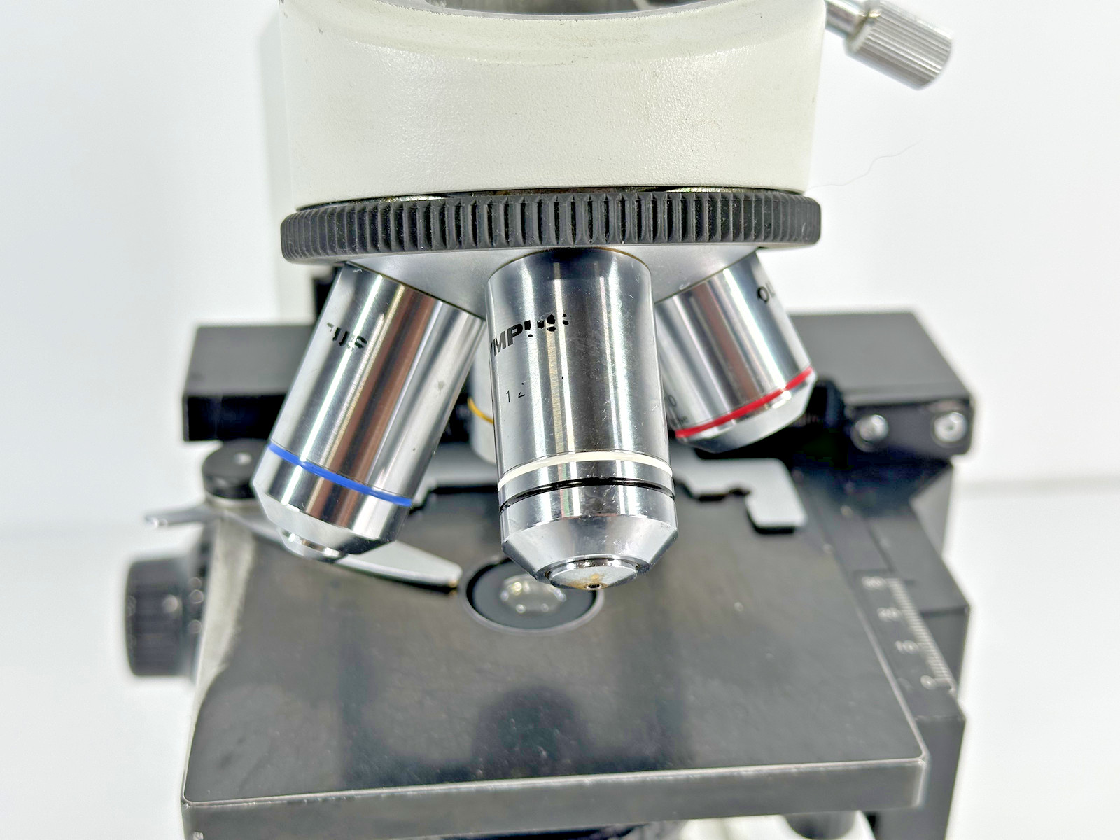 Olympus CX21FS1 Laboratory Microscope 4 Objectives Light Works No Head