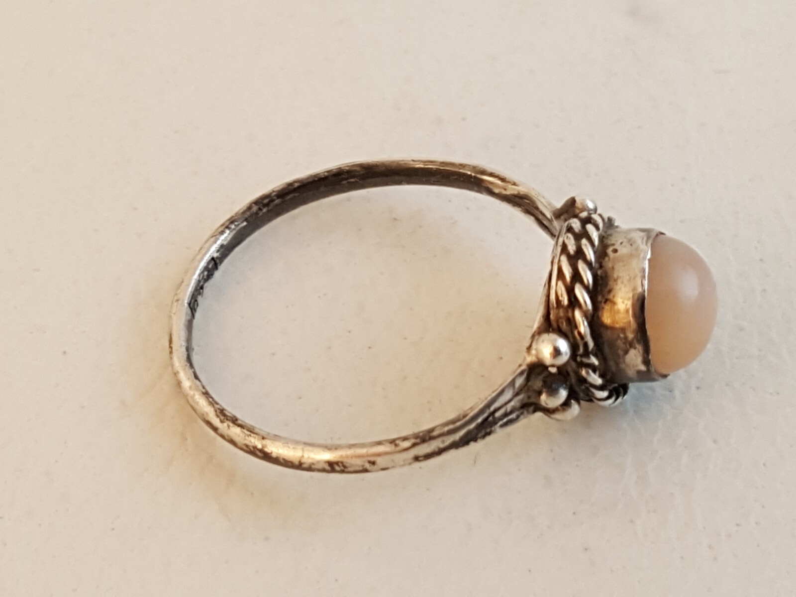 Artisan moonstone sterling silver ring sz 6.25