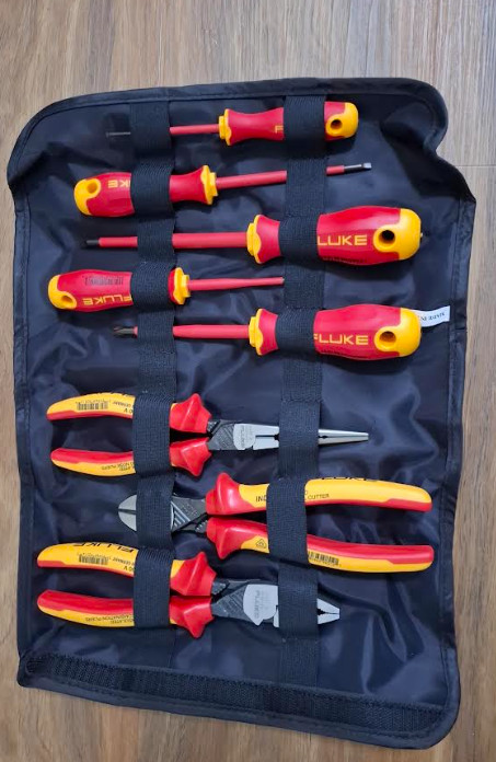 Fluke IKST7 Insulated Hand Tools Starter Kit Electrician Tool Set 8pce