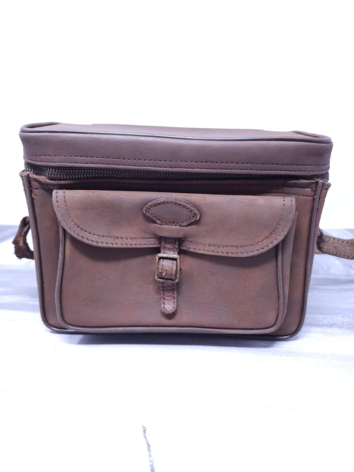 Vtg Perrin USA Top Grade Cowhide Tan Leather 'The Sportsman' #501 Camera Bag