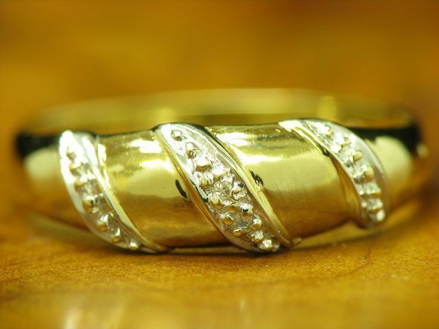 8ct 333 yellow gold ring with diamond trim/1.6g/RG 53