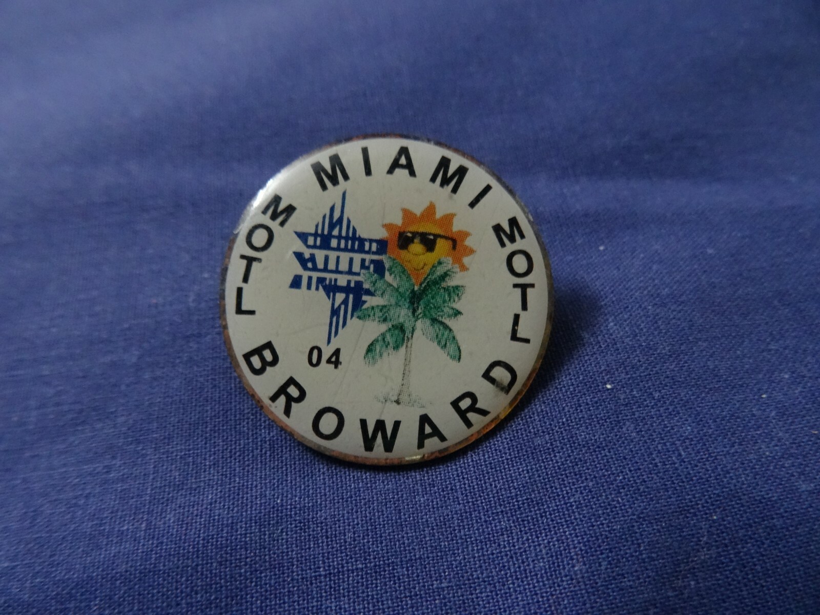 miami broward motl 04 vintage pin