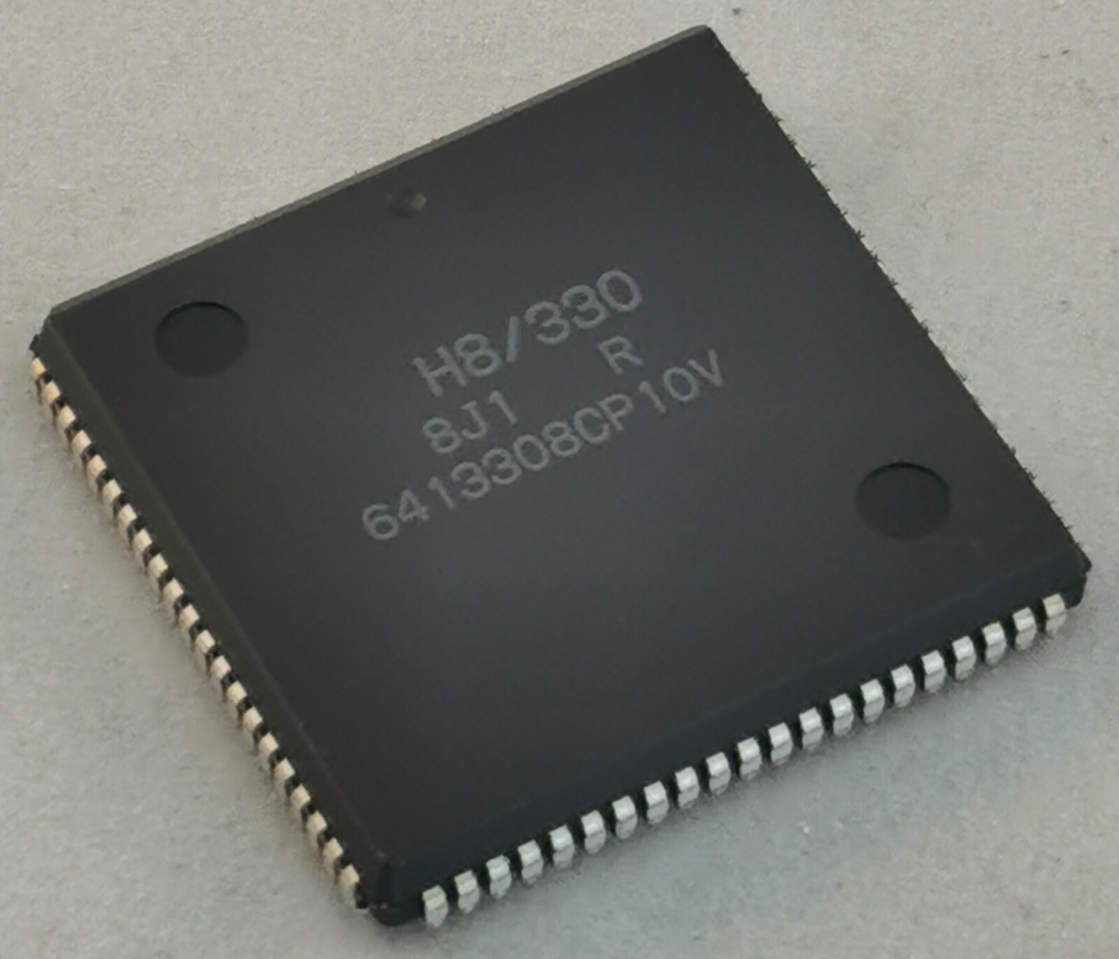 NEW HD6413308RCP10V / HD6413308CP10V  PLCC84, Renesas, Microcontroller