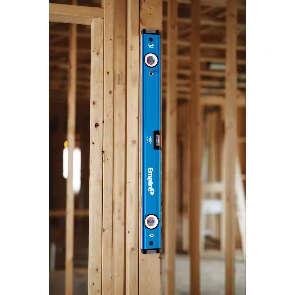 24 In. Magnetic Box Level