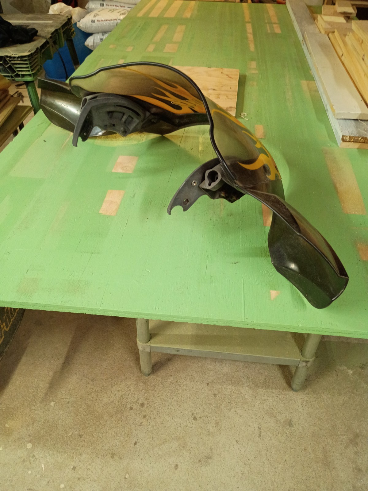 2006 Skidoo Mxz 600 Ho Snowmobile Windshield With Hand Guards