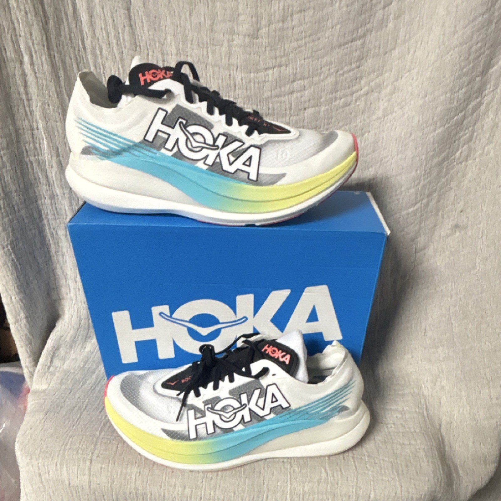 HOKA Rocket X 2 Men's Running Shoes White Blue Yellow Mesh US 10 MPN 1127027