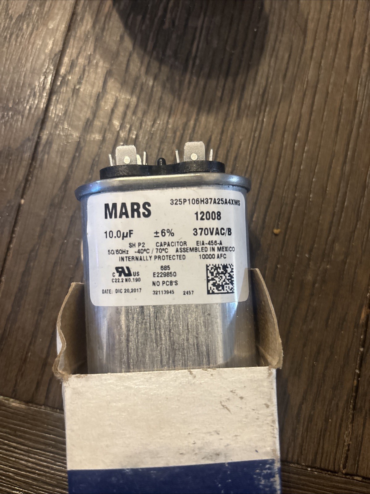Mars Motor Run Capacitor 10 MFD, Oval 370VAC, 12008 BRAND NEW GENUINE