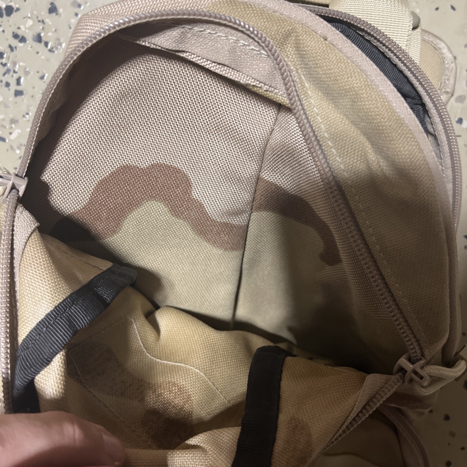 Camelbak M.U.L.E. Maximum Gear Desert Camo hydration pack with new Bladder