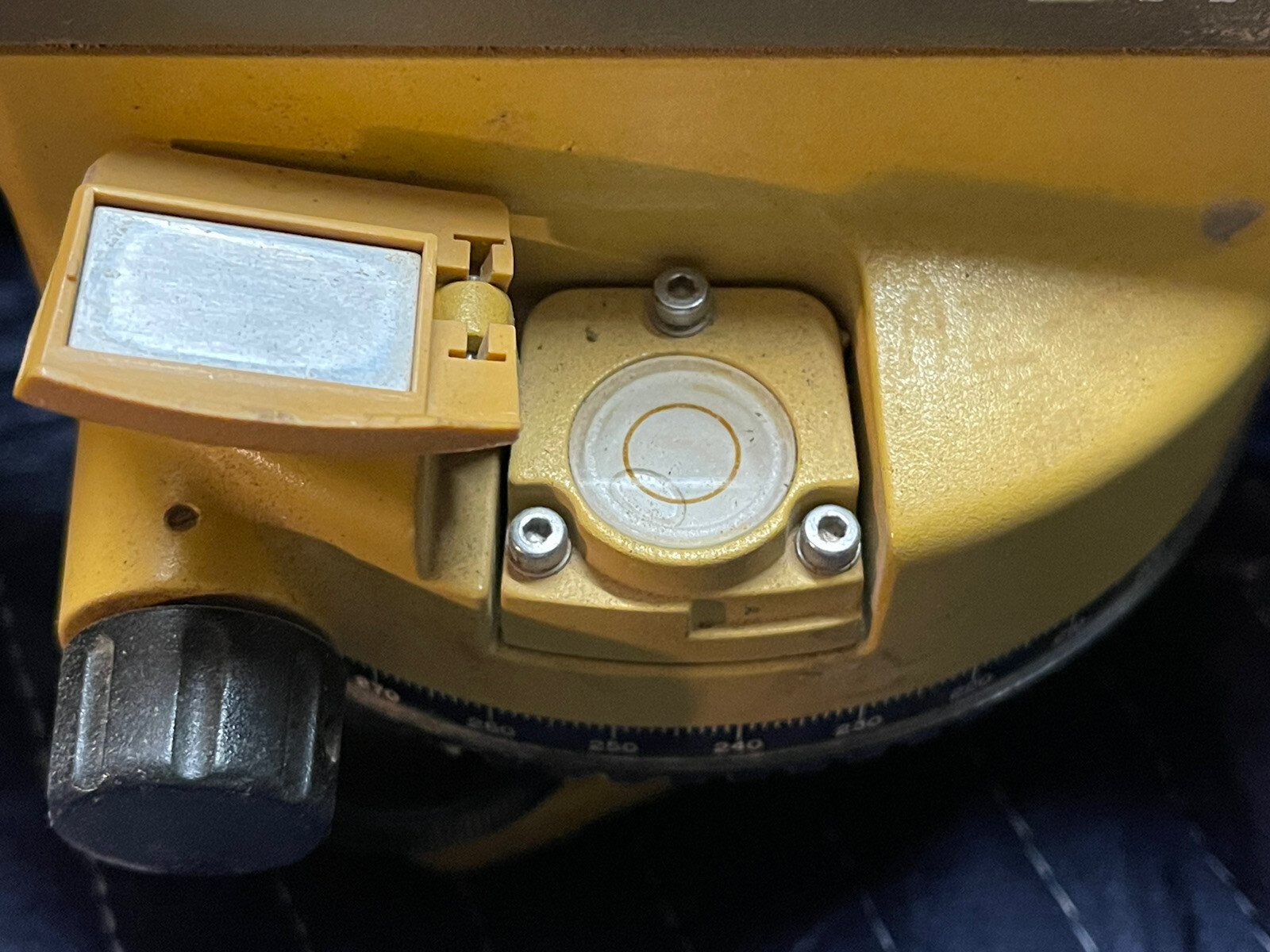 Topcon AT-G7n automatic level construction level With Case