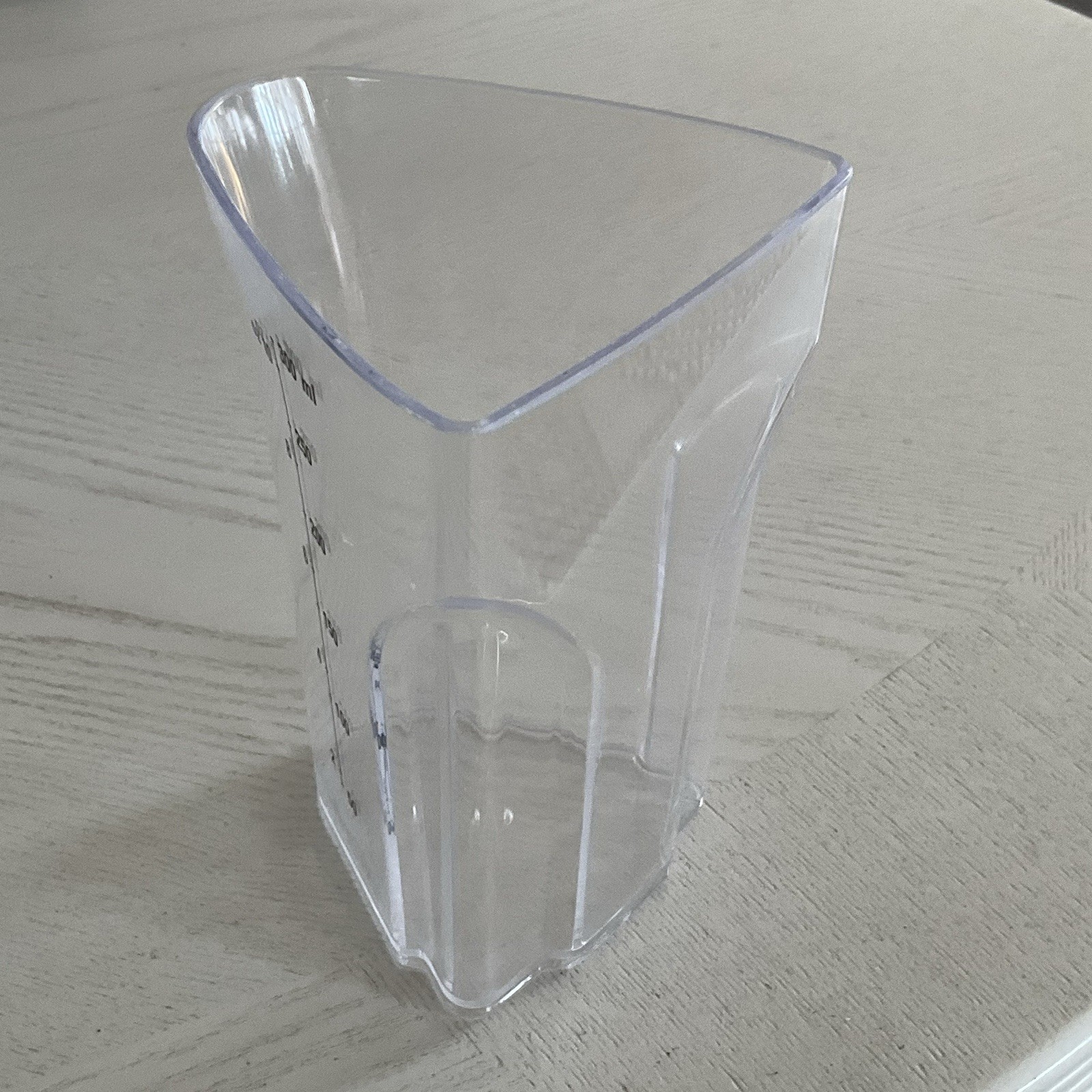 BLACK & DECKER Juicer Measuring Cup Extractor Replacement Part JE2200B