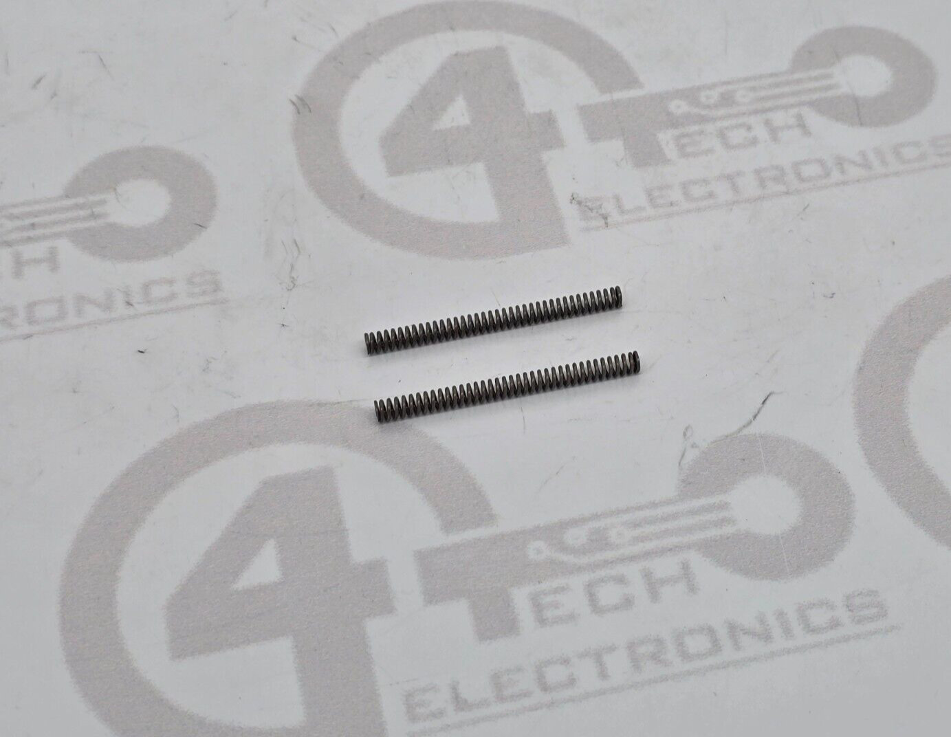 Universal Instruments Compression Spring 31038001 Pack of 2