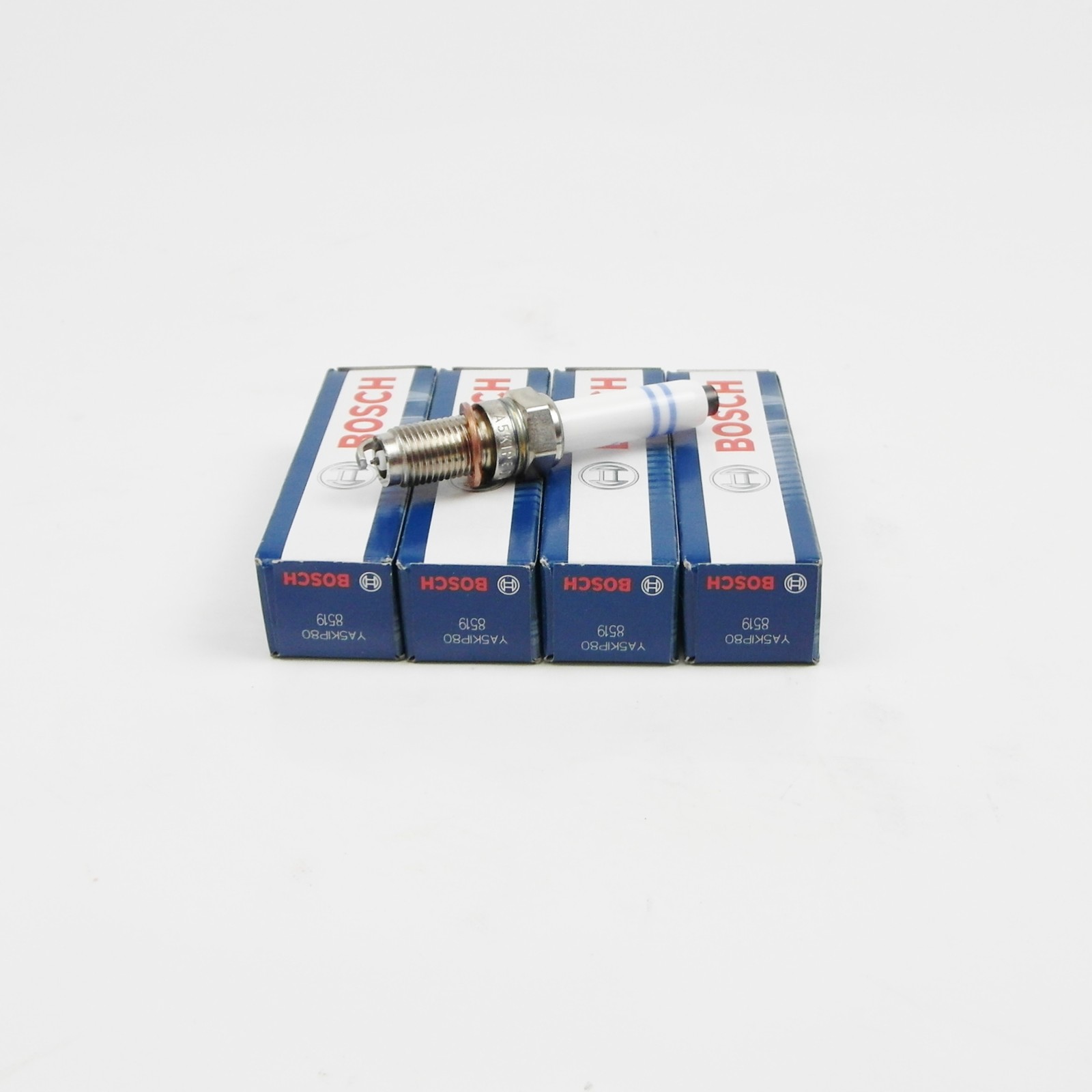 4x Spark Plug Bosch 0241145528 for 1.4 1.2 Audi Skoda VW Seat Cupra 04E905602D