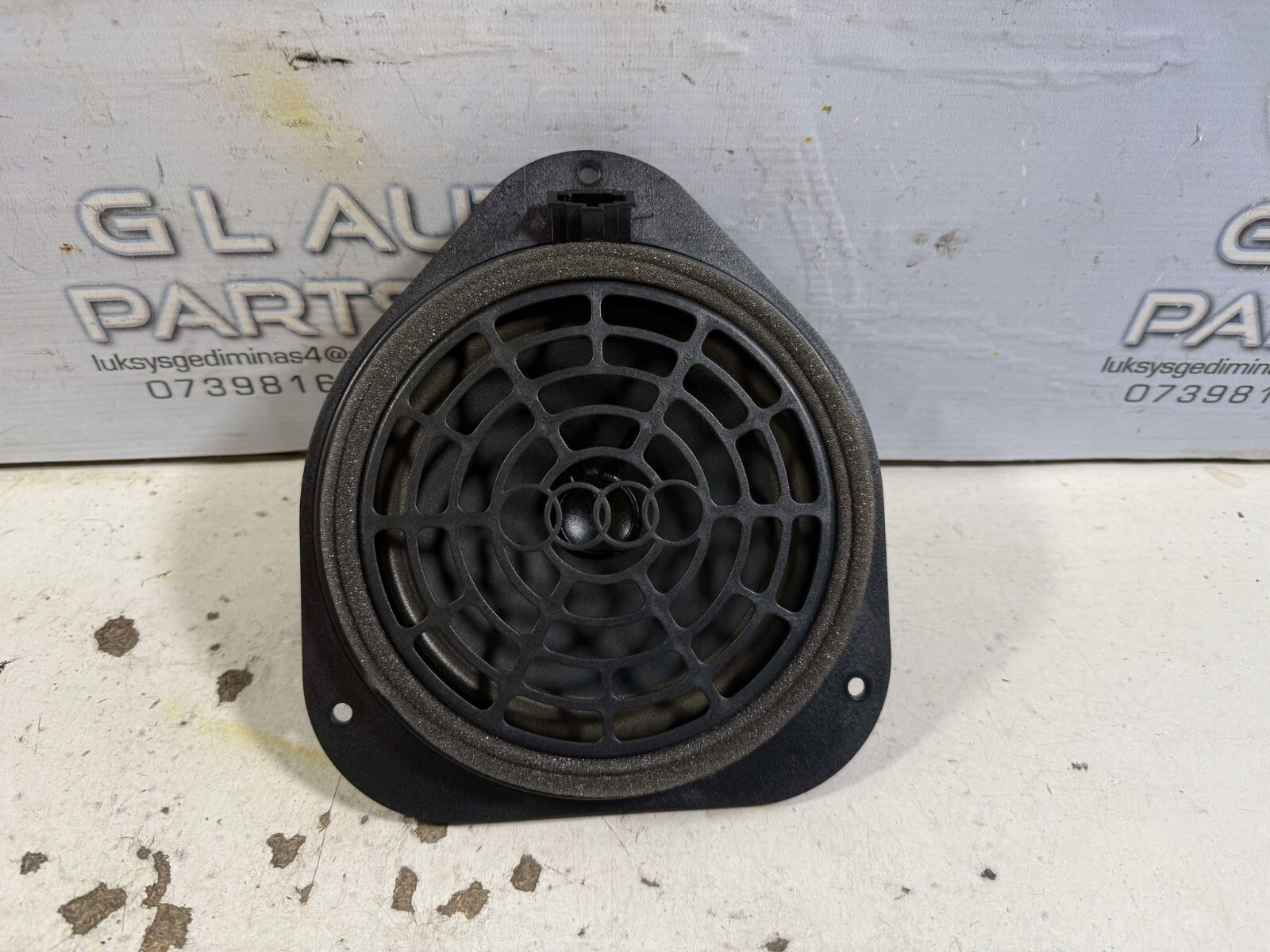 AUDI A5 8T BANG & OLUFSEN REAR DOOR SPEAKER 8T0035411A