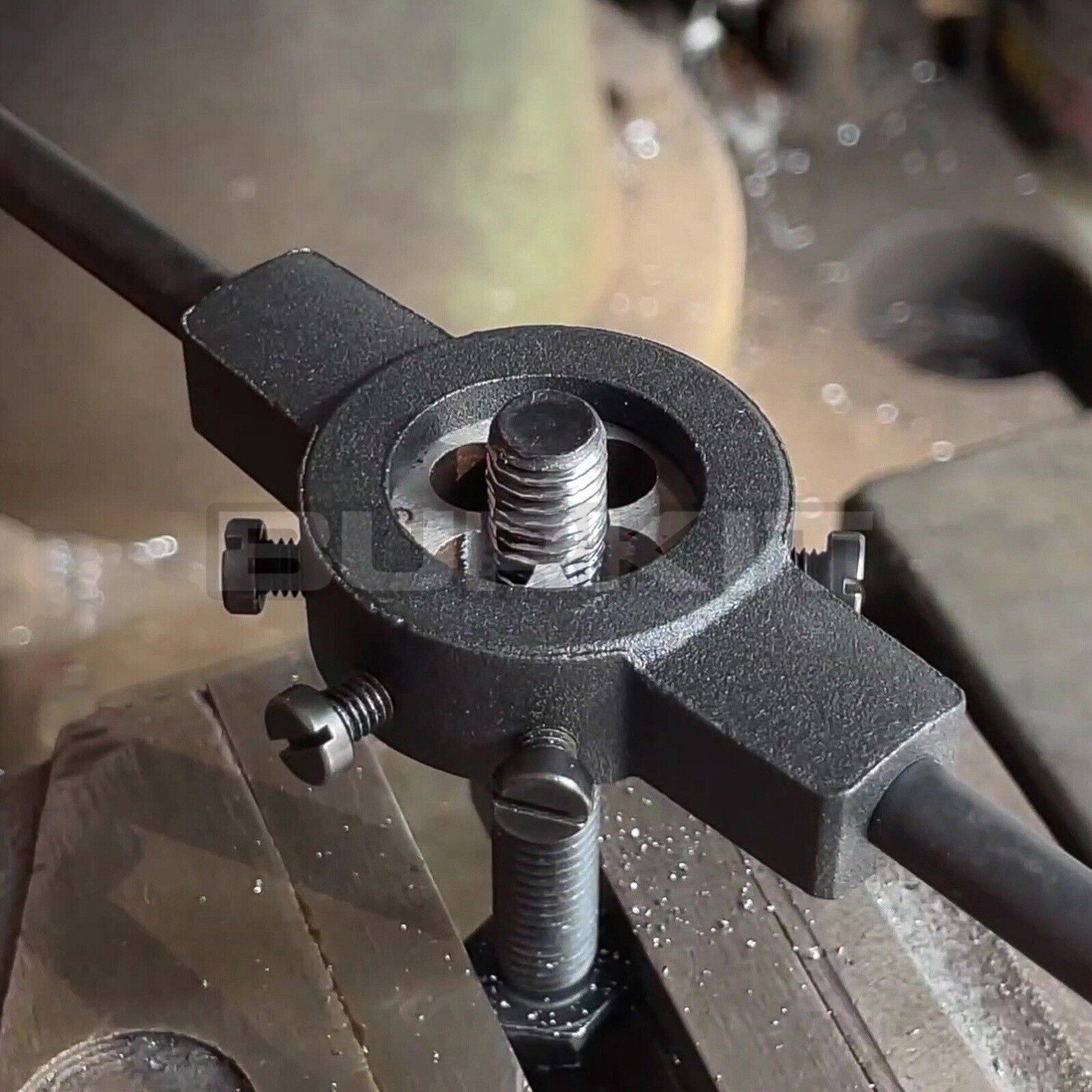 M16 X 2 Thread Die Right Hand, M16x2.0 Metric Round Threading Die
