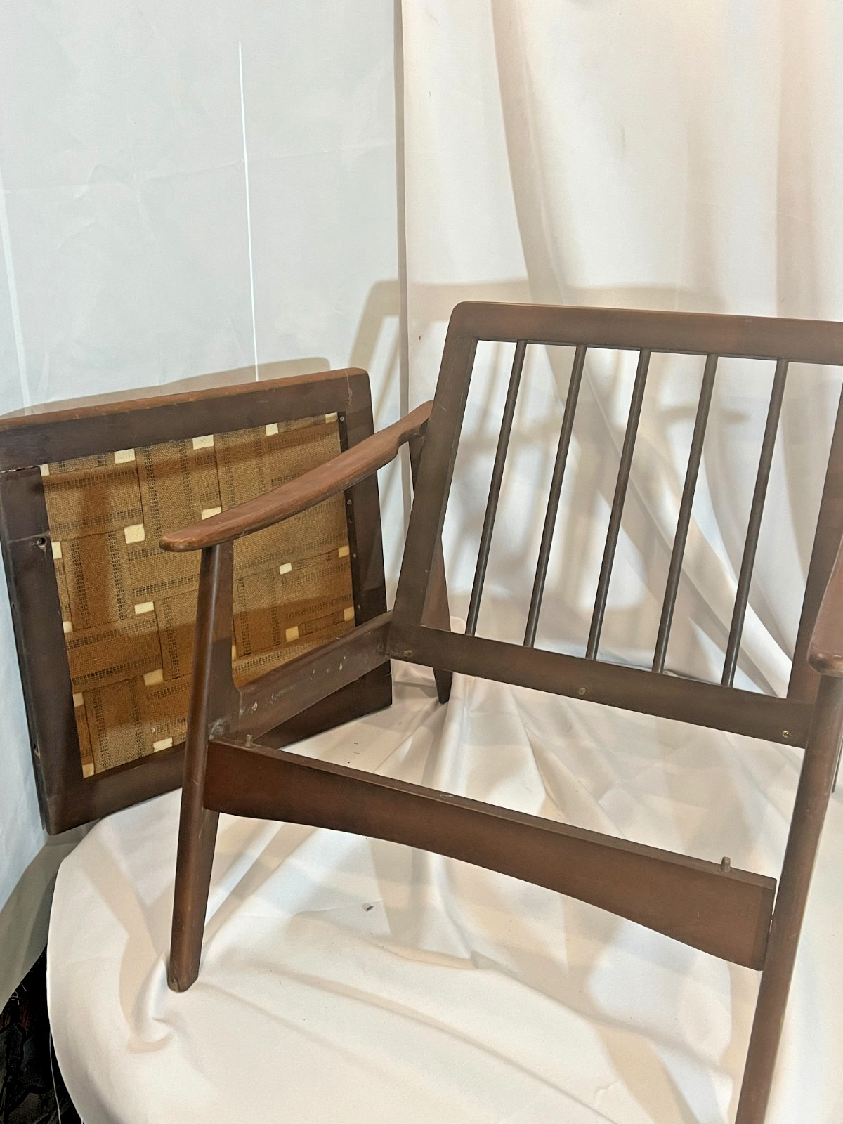 Mid-Century Modern Danish-Style Lounge Chair - Walnut, 1960s - Beautiful Shape
