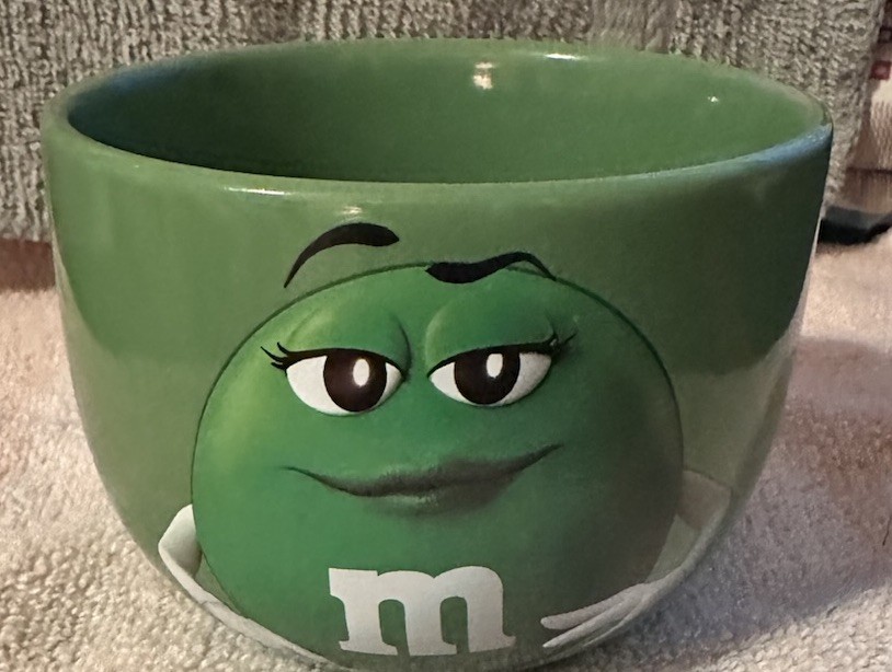 M&M's Fun Size Snack Bowl -Green 3 3/4" Diam 2 3/4" Tall 2023