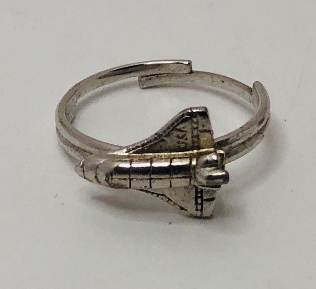 Vintage Avon Space Shuttle Ring Size 6 1/2