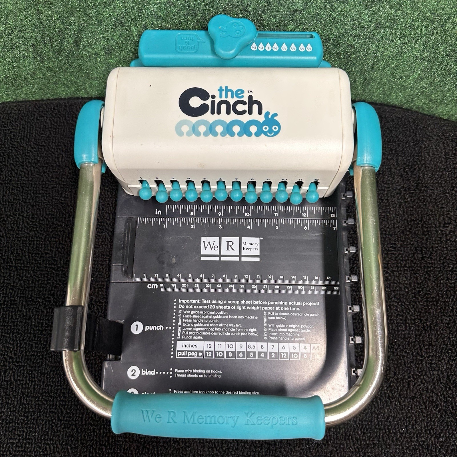 The Cinch Book Binding Machine Tool We R Memory Keepers Blue & White