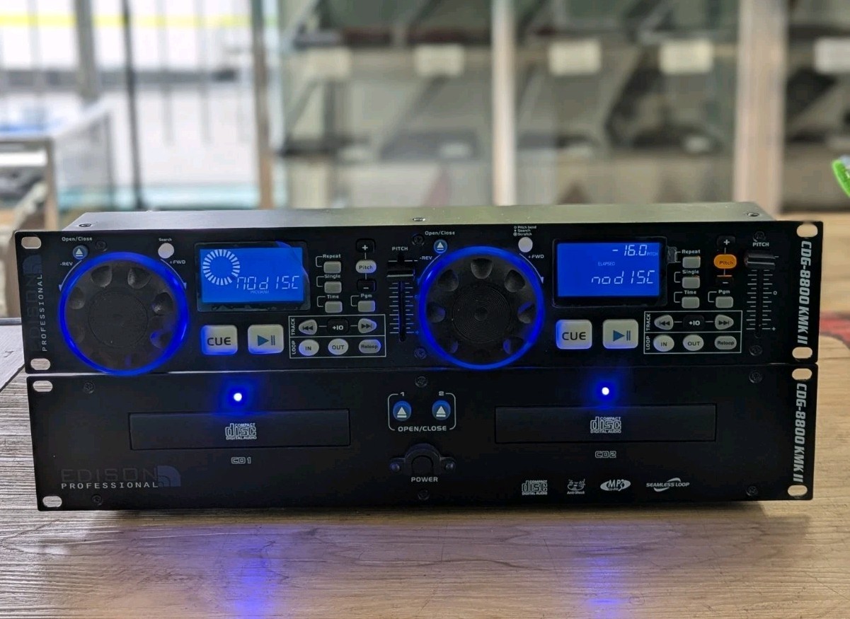 EDISON PROFESSIONAL CDG-8800 KMK II DJ DUAL CD PLAY & CONTROLLER