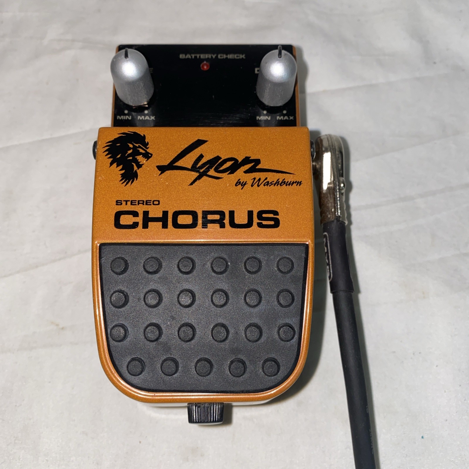 Lyon Stereo Chorus Guitar Pedal By Washburn w/Battery