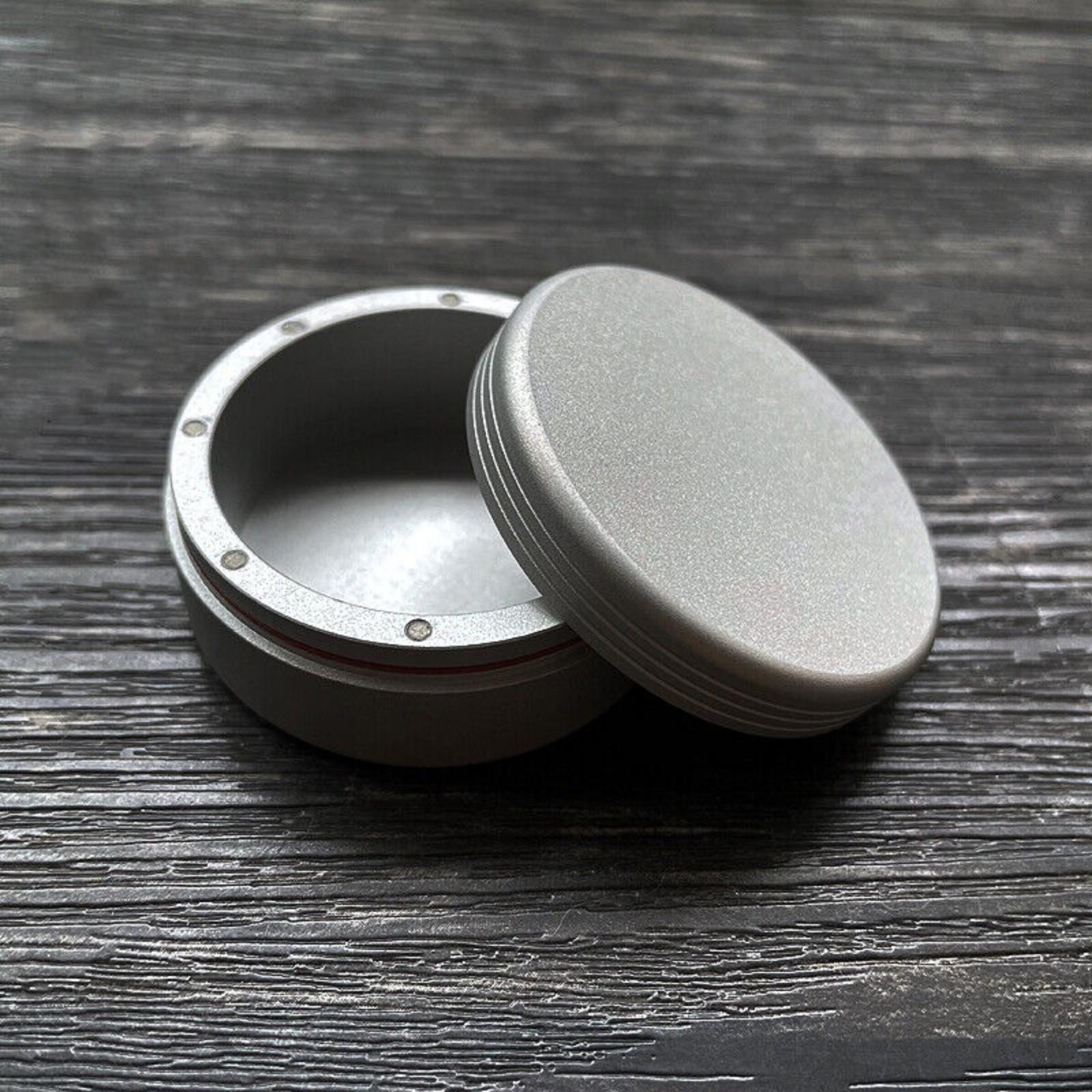 Round Travel Waterproof Titanium Alloy Pill Holder Box Medicine Container Case
