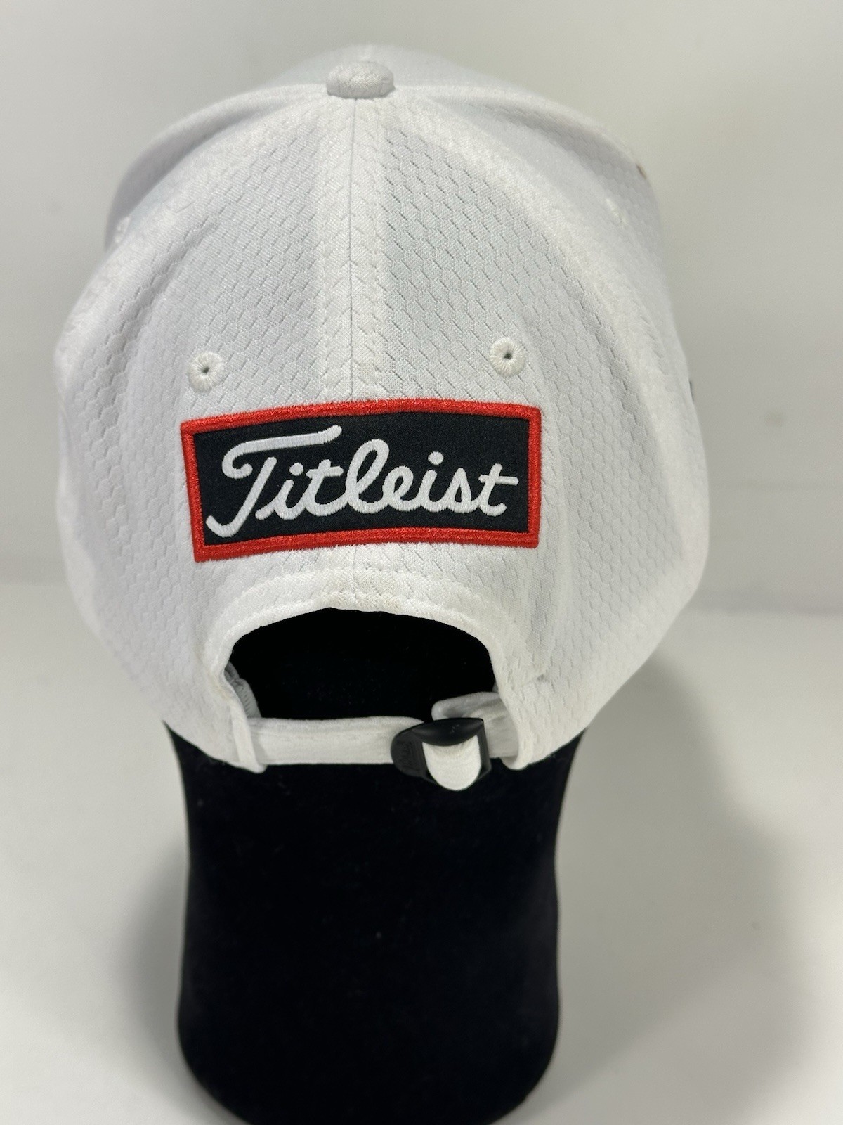 Titleist Pro V1 Footjoy Hat Strap Back White Mens Adjustable Golf Embroidered