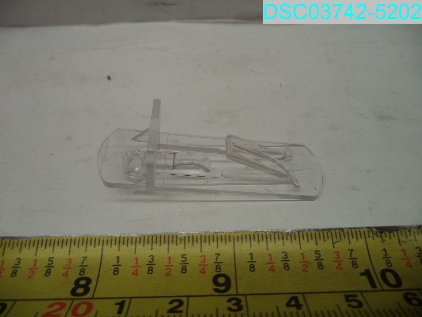 QTY=100: Rierdge Plastic Locking Shelf Pins 6.9mm-5/8" Clear X00315ZE99