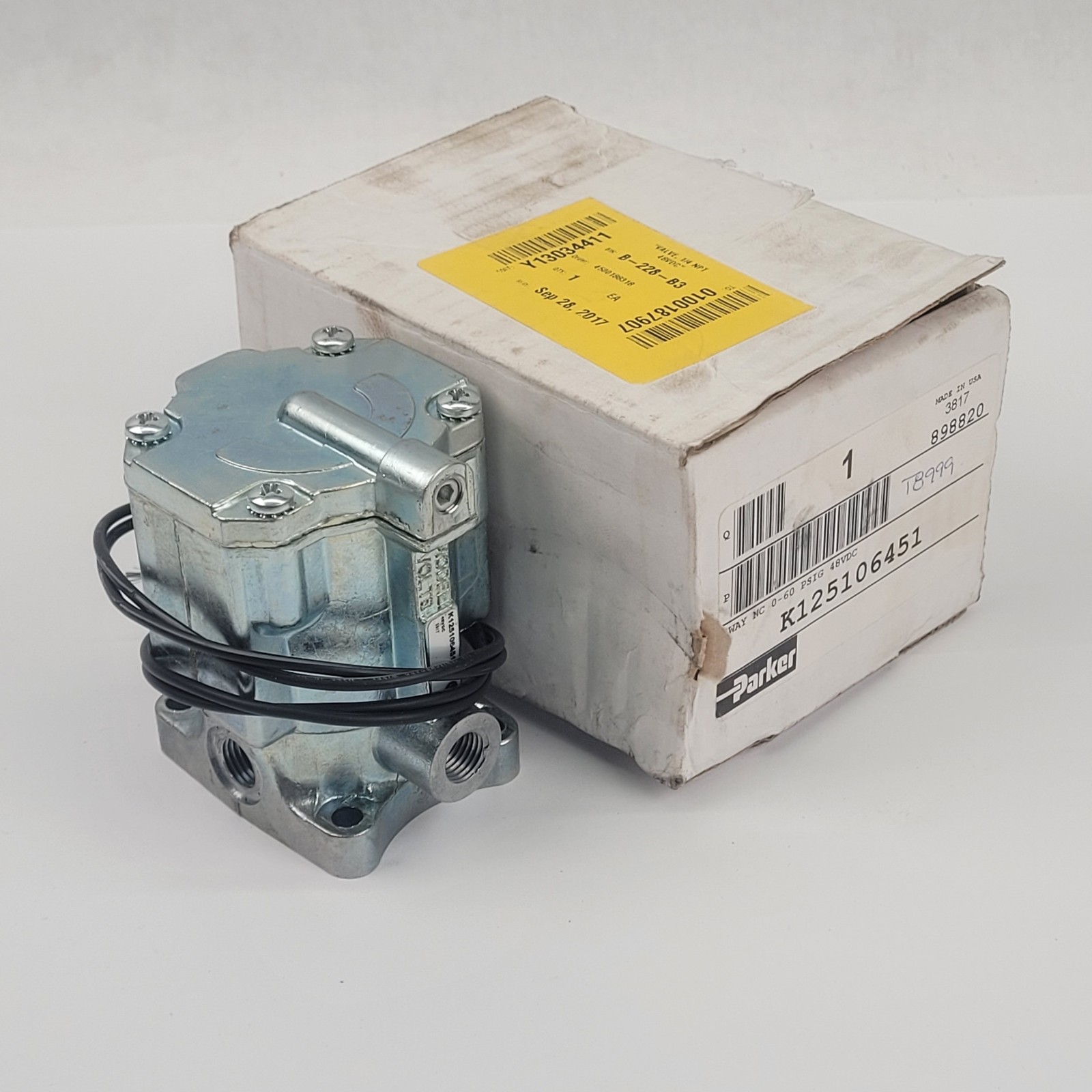 Parker K125106451 Pneumatic Valve, 3-Way, 060- PSIG, 48 VDC - NEW