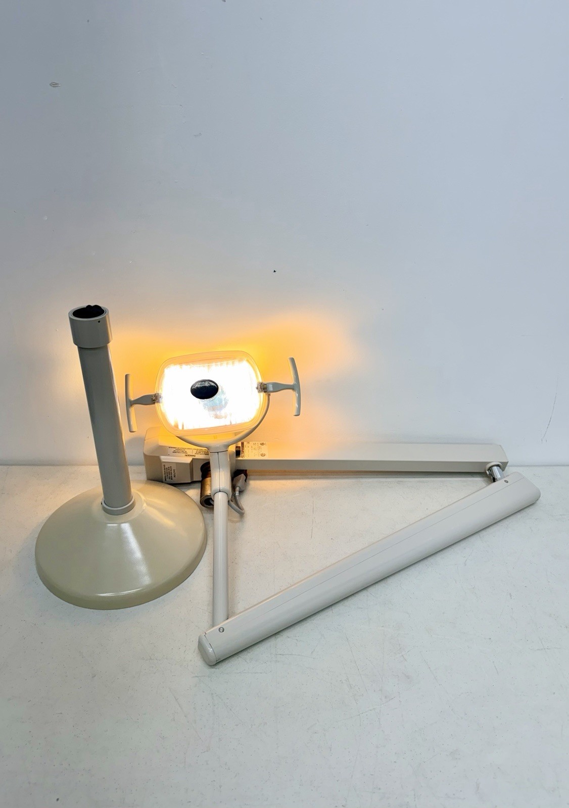 Adec 6300 Ceiling-Mount Dental Patient Exam Light