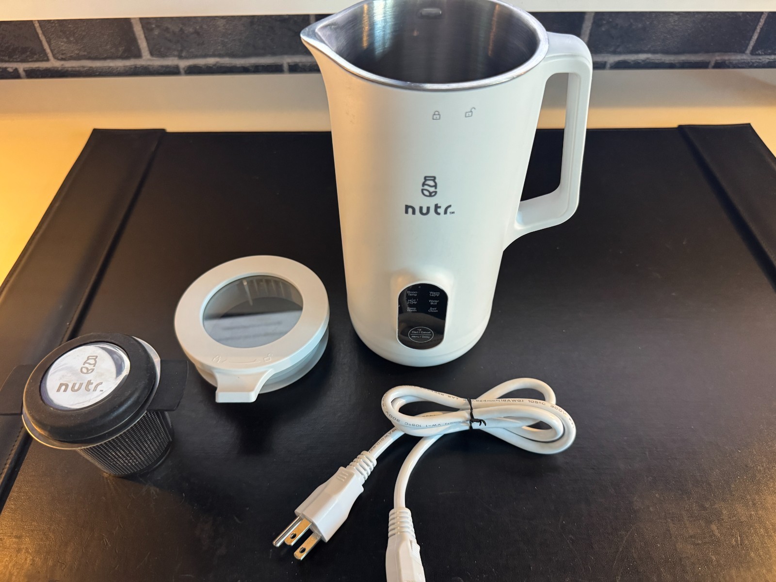 nutr N2W is a compact, single‑serving nut milk maker - lightly used