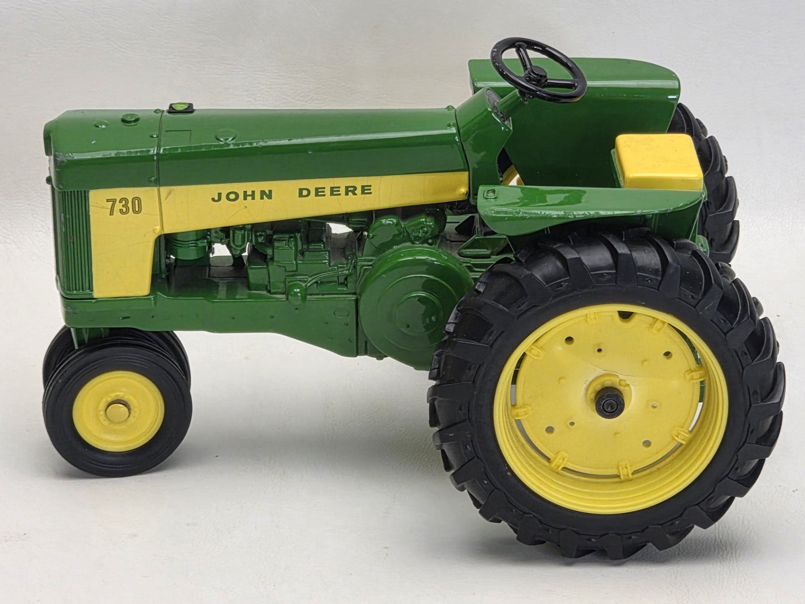 John Deere Precision Classics Model 730 Diesel Tractor 1/16 Scale (Broken) Ertl