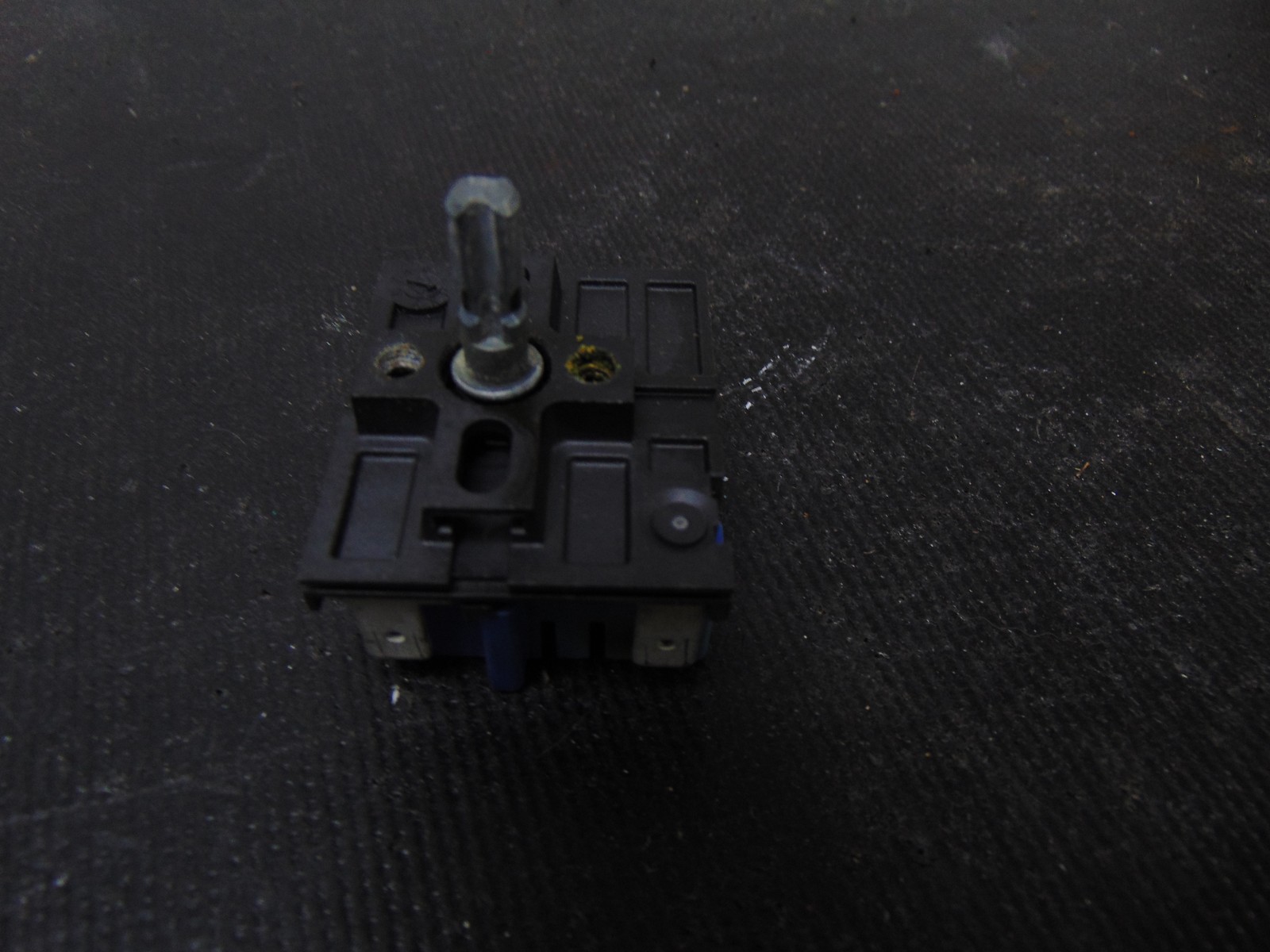 GE Range JB750SJ1SS Surface Element Control Switch WB24X25013