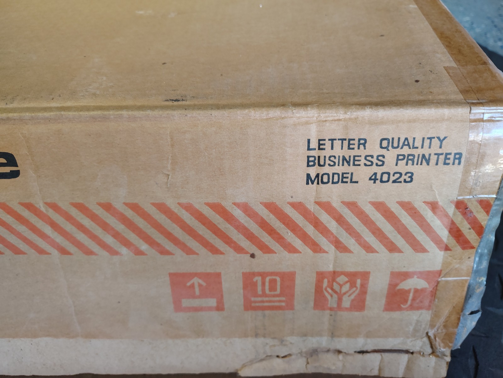 Commodore Printer-4023-Paper Advance Computer Printer Tractor Feed ***READ***