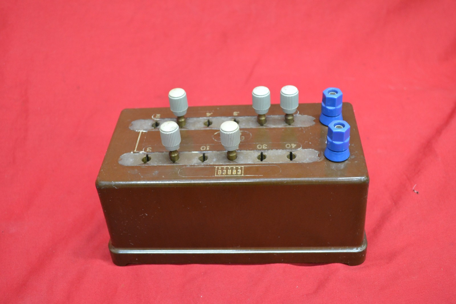 Vintage Central Scientific Cenco Electrical Resistance Decade Box * UNTESTED