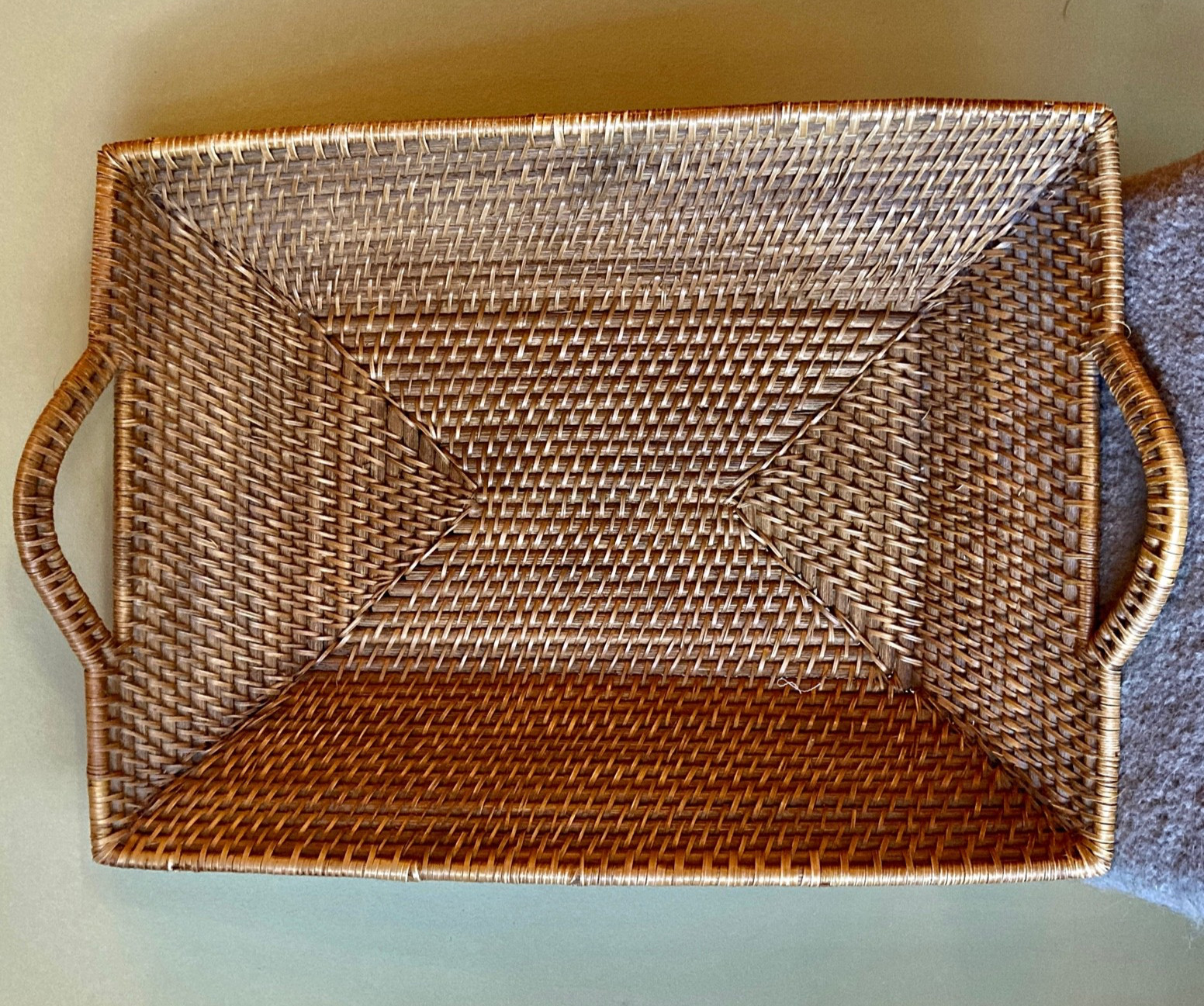 Country Classic Decorative Basket Tray Natural Fibers Wrap Warp Handles