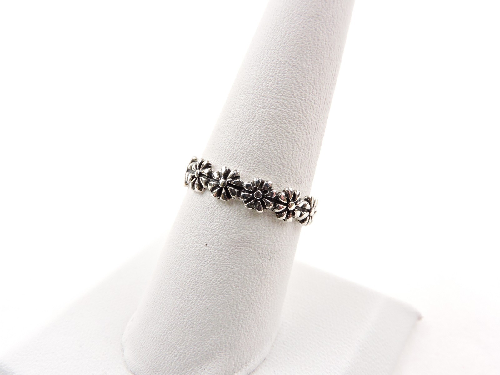 Sterling Silver Flower Band Ring - Free Gift Packaging