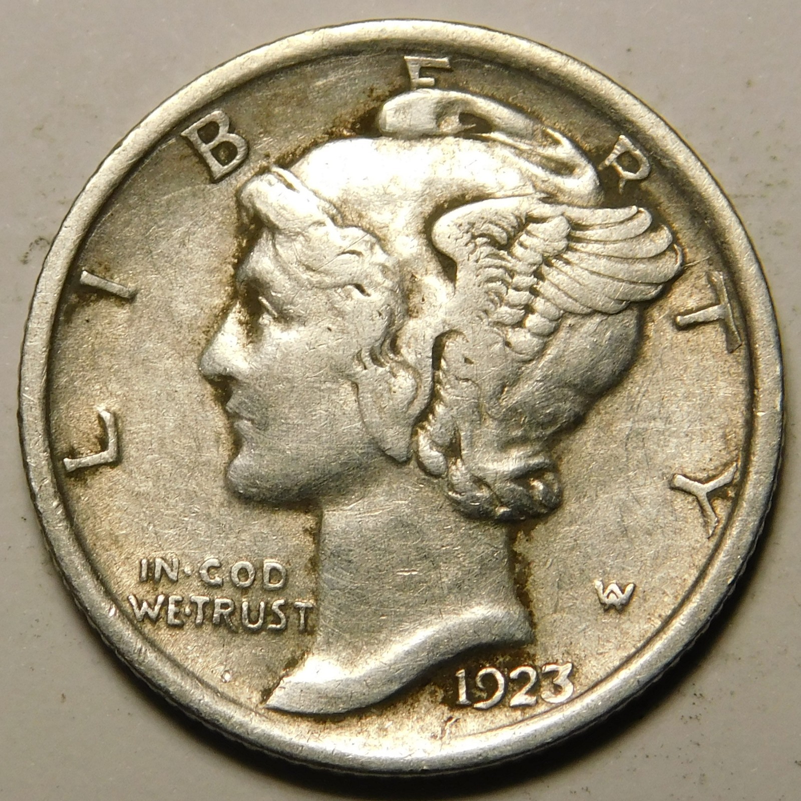 1923 P Mercury Dime EF - XF    "Actual Coin Pictured - Not Cleaned"