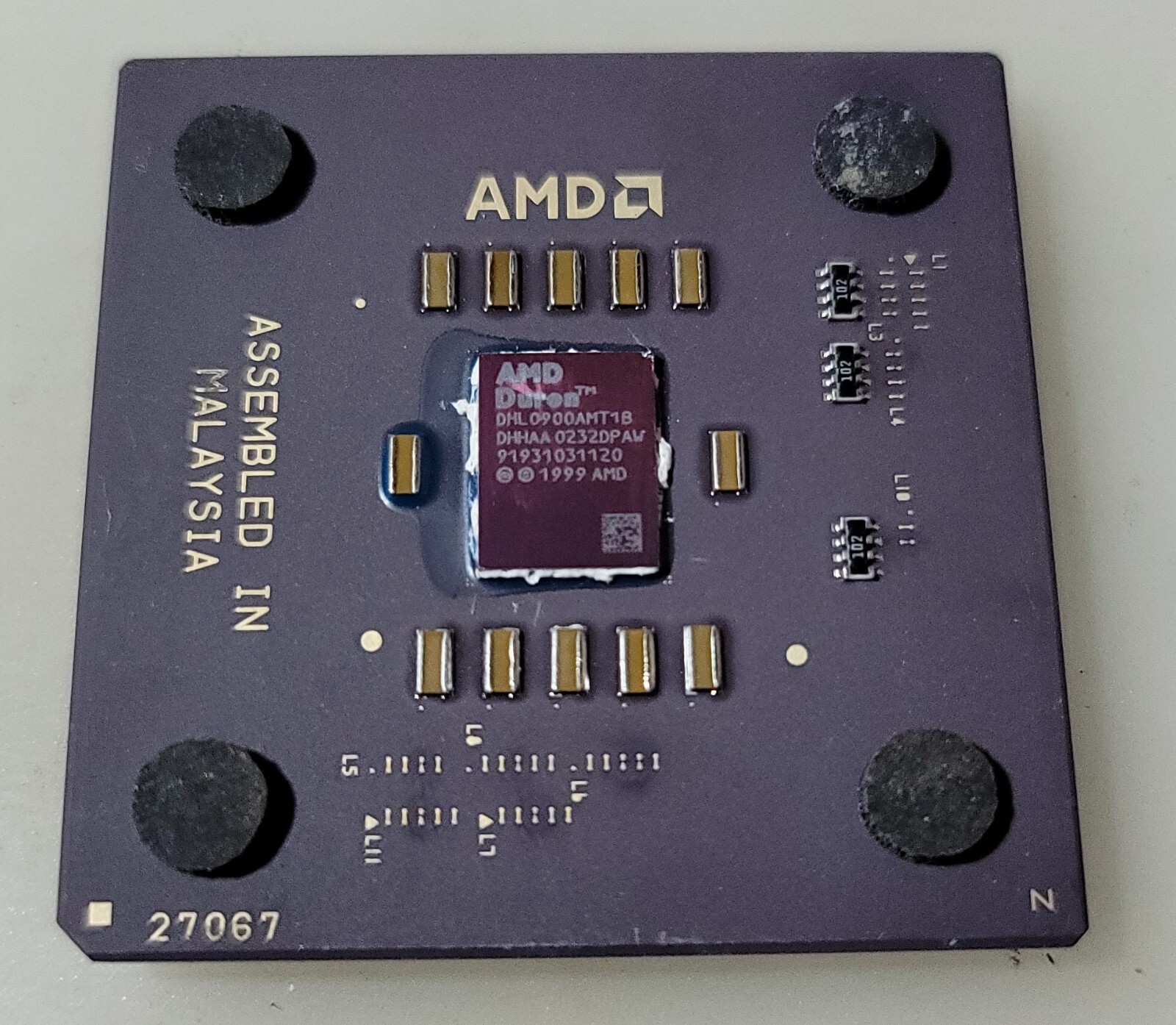 Rare Vintage AMD Duron DHL0900AMT1B Ceramic Processor 1999