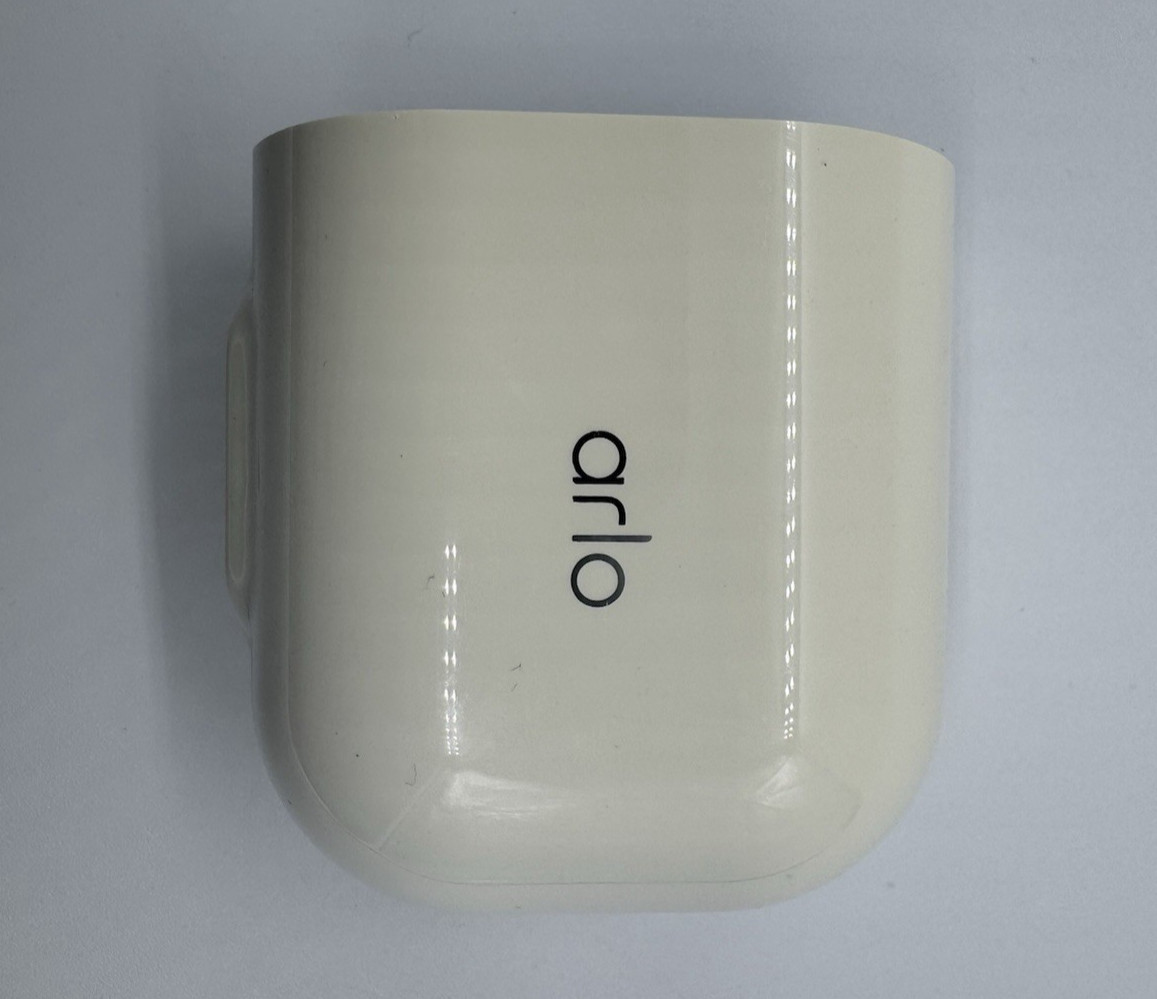 Arlo Pro 4 Model: VMC4041P Add-on Spotlight Indoor/Outdoor Camera - White (READ}