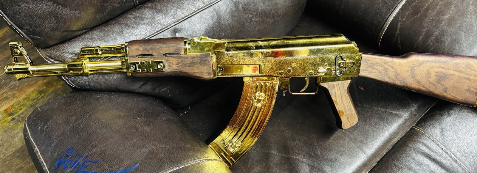 Ak47 orbee Gun All Gold