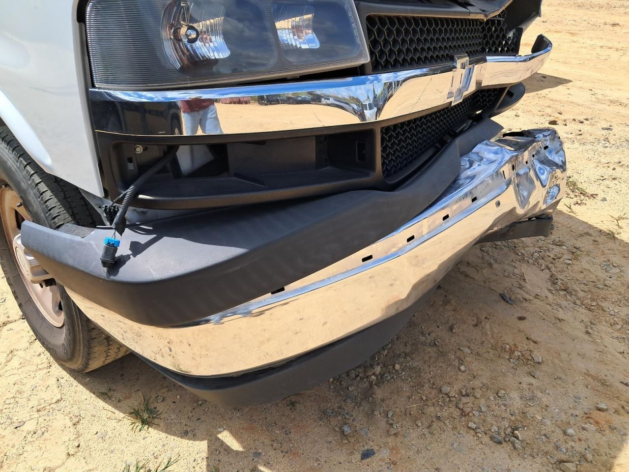 EXPRESS25 2018 Glove Box 4774212