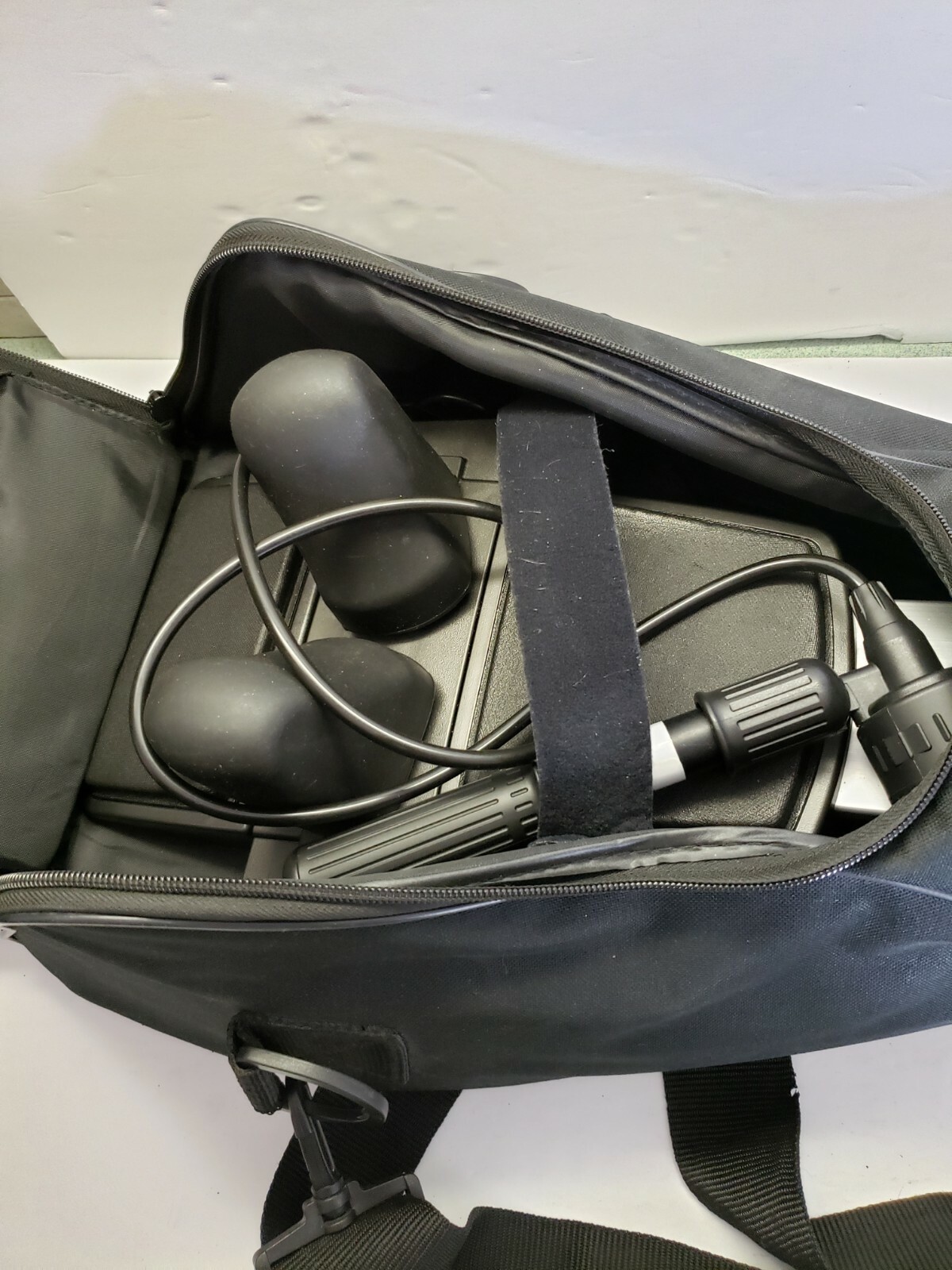 Saun-ders Device With Pump