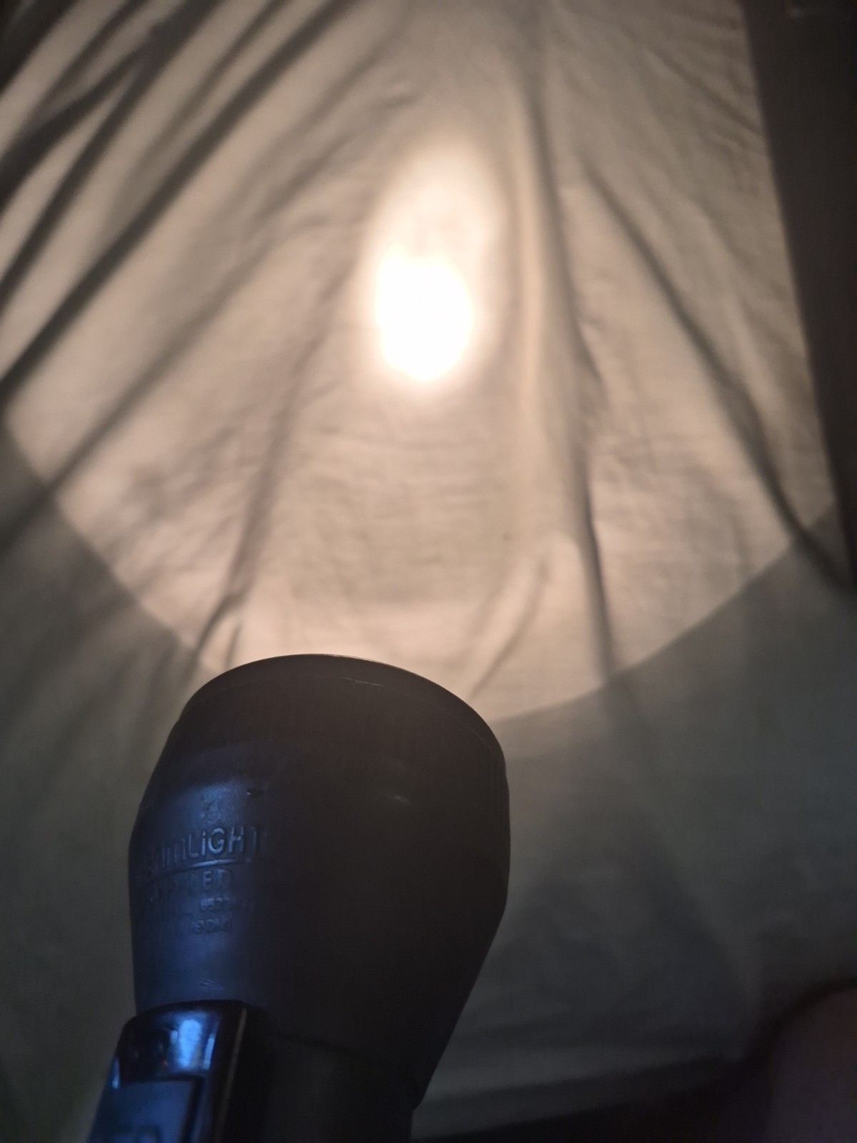 Streamlight 20XP- LED Flashlight Tested Working, No Battery Included.