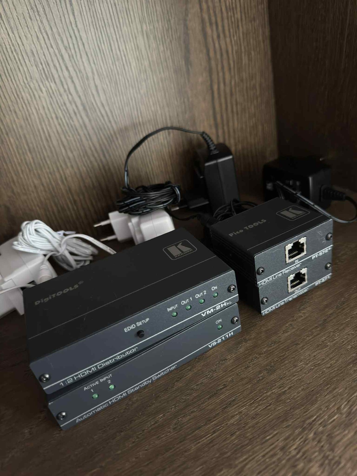 Lot of 4 Kramer HDMI Pro AV Devices – PT‑572+, PT‑571, VS‑21 1H, VM‑2H XL