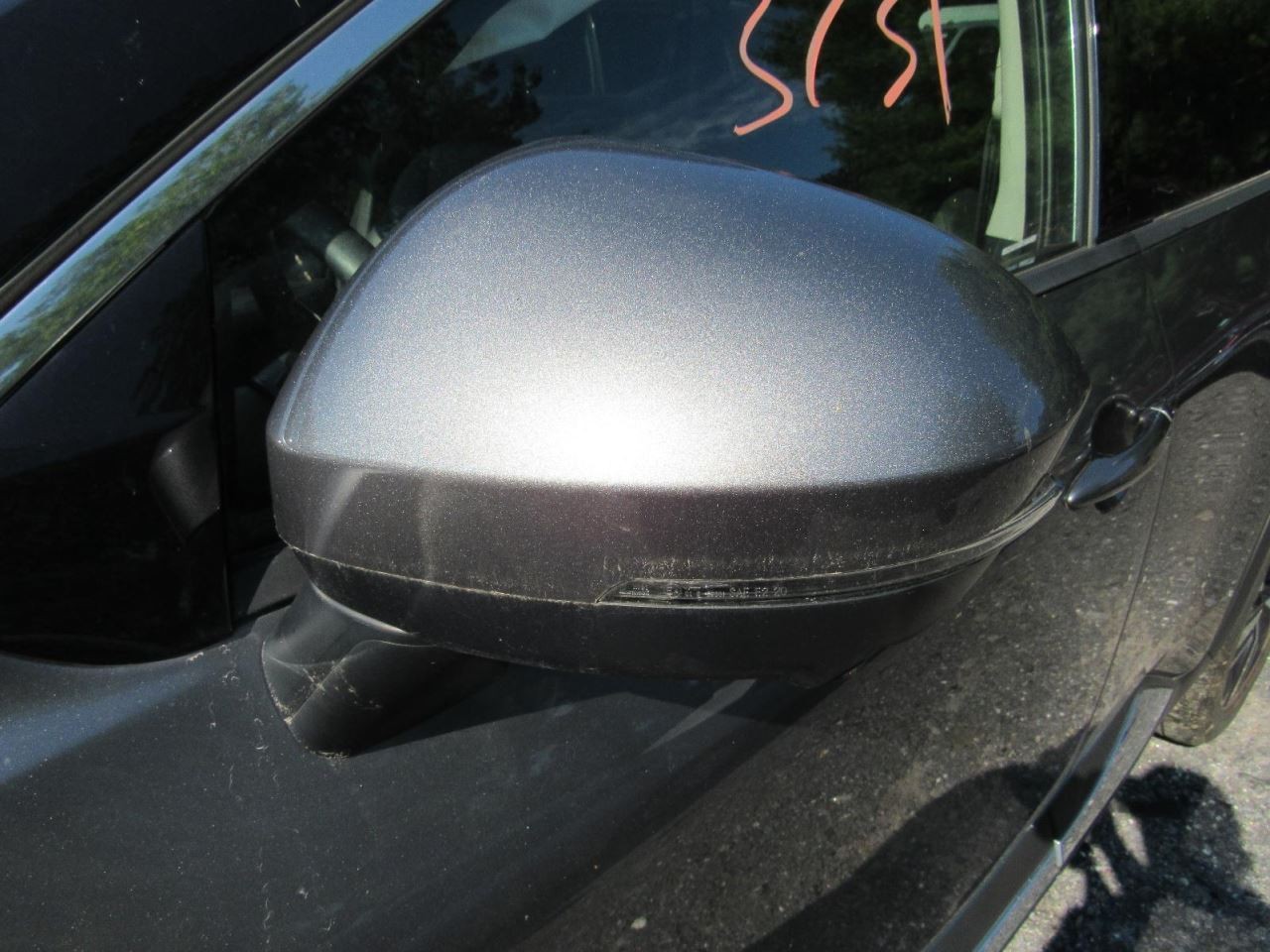 ROGUE 2023 Glove Box 1059369