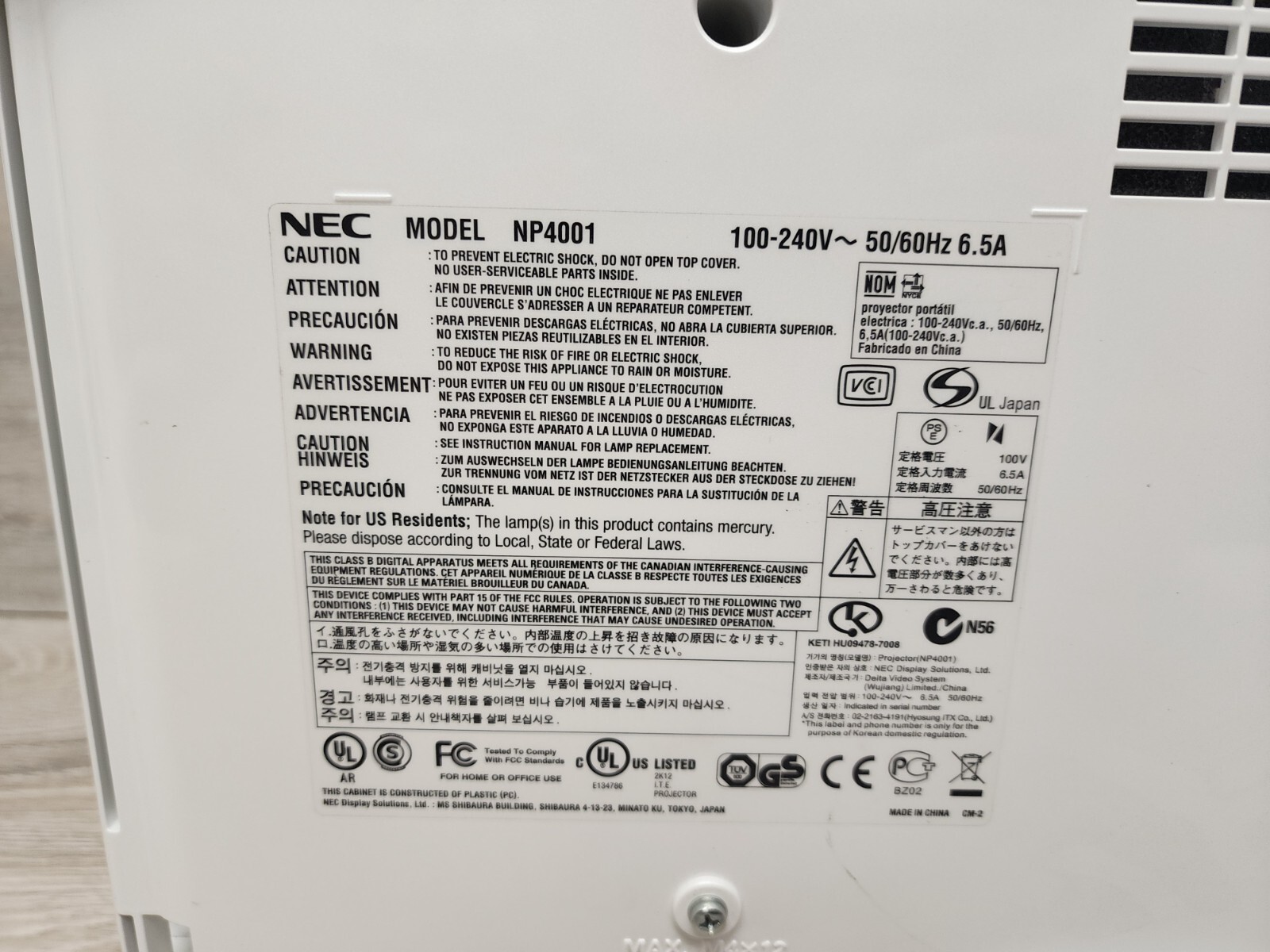 NEC NP4001 DLP HD Widescreen Projector Tested Working