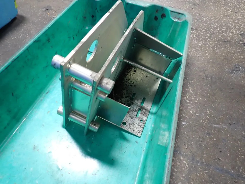 CARRIAGE ASSEMBLY
