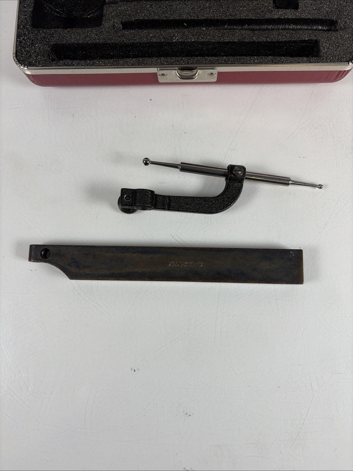 Starrett 670B Indicator Hole Attachment & Dial Test Indicator Holder Arm + Case