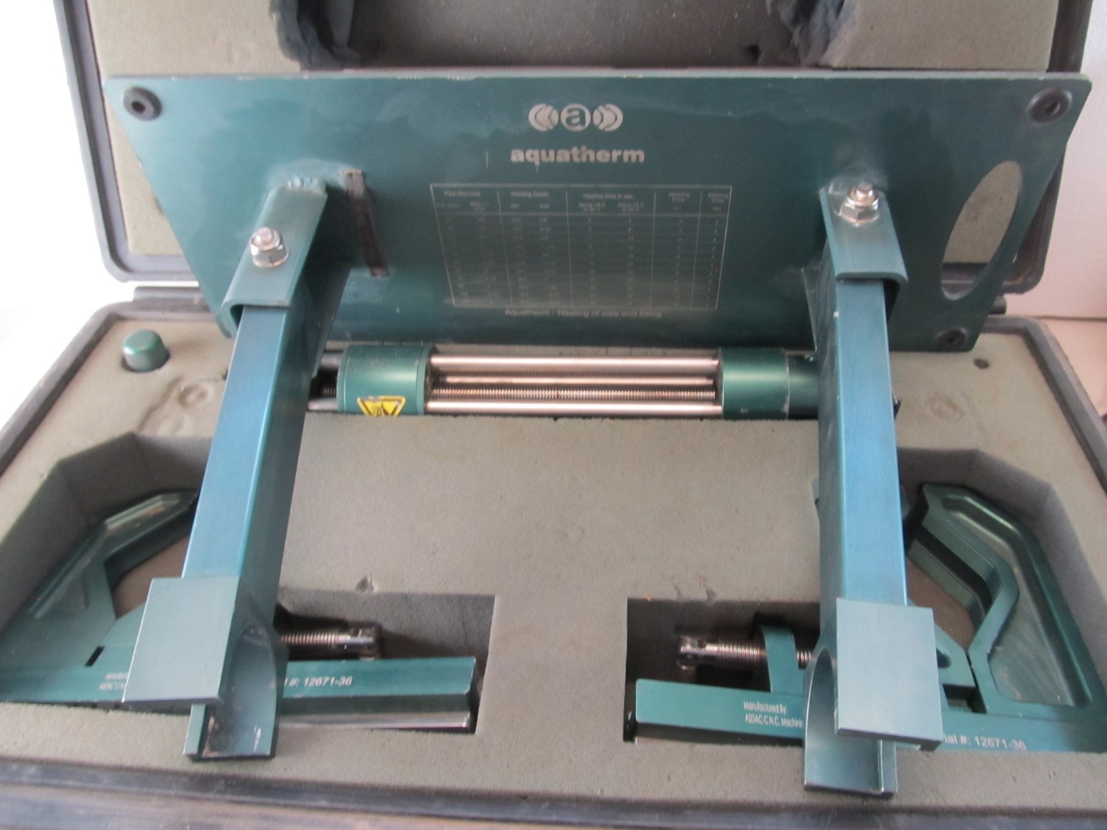 AQUATHERM HEATING PIPE CLAMPING CLAMP FITTING TOOL KIT JIG & STAND in Case