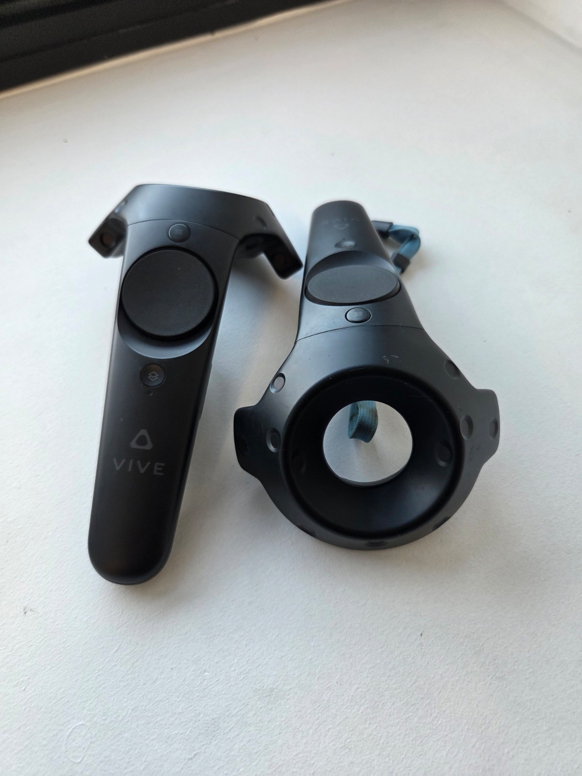 HTC Vive Virtual Reality VR Wand Controllers (GREAT CONDITION!)